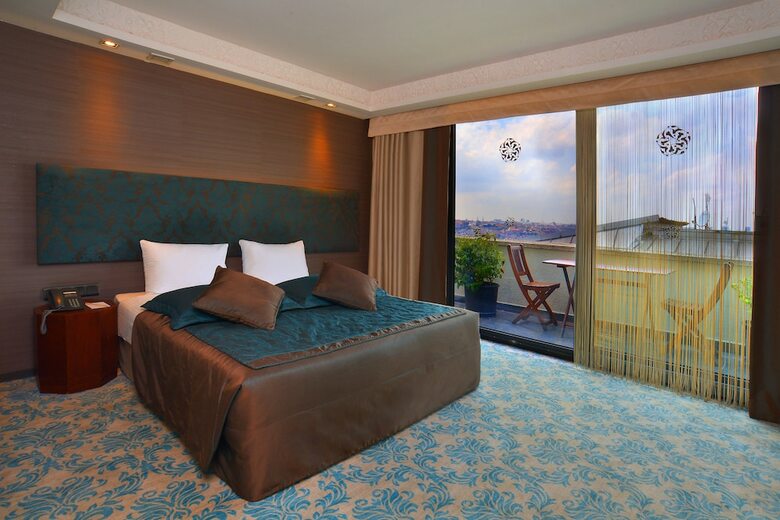 Hotel Pera Tulip
