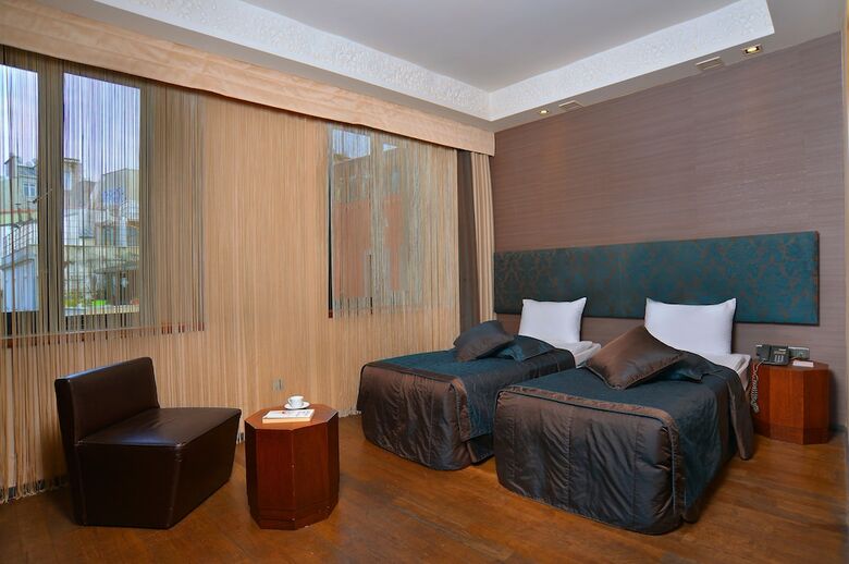 Hotel Pera Tulip