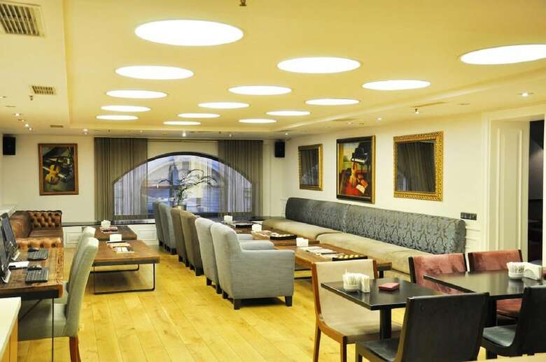 Hotel Pera Tulip