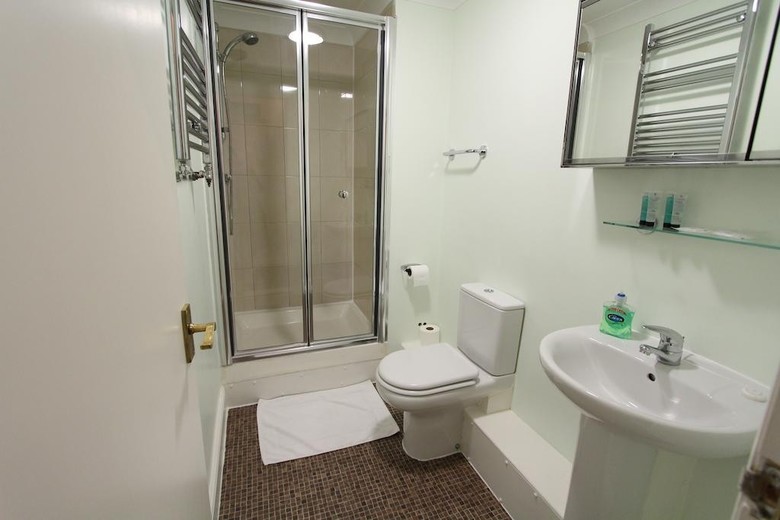 Brackenbury Apartments