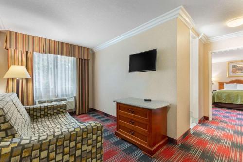 Hotel Quality Inn & Suites Oceanside Near Camp Pendleton