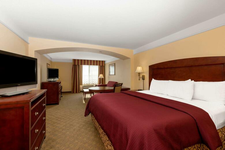 Posada La Quinta Inn & Suites Dodge City
