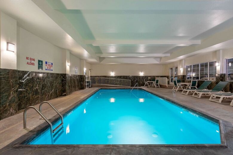Posada La Quinta Inn & Suites Dodge City