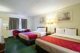Hotel Econo Lodge Colonial