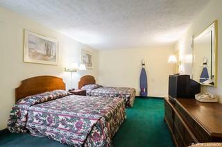 Hotel Econo Lodge Colonial