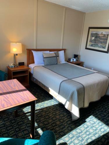 Townhouse Motel