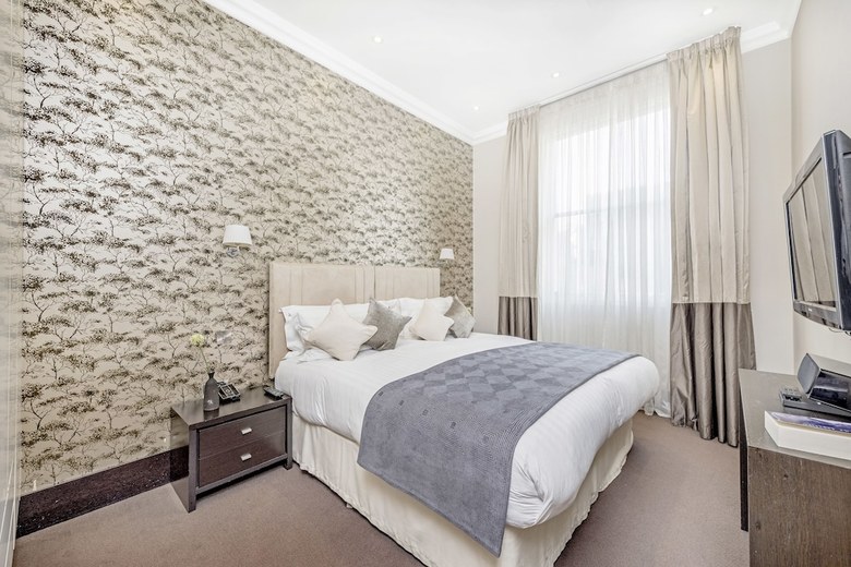 130 Queen's Gate Apartments