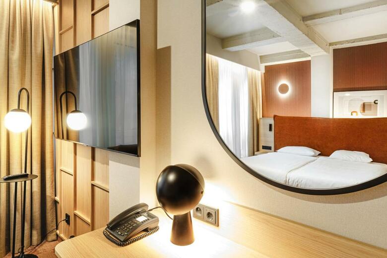Hotel Qubus