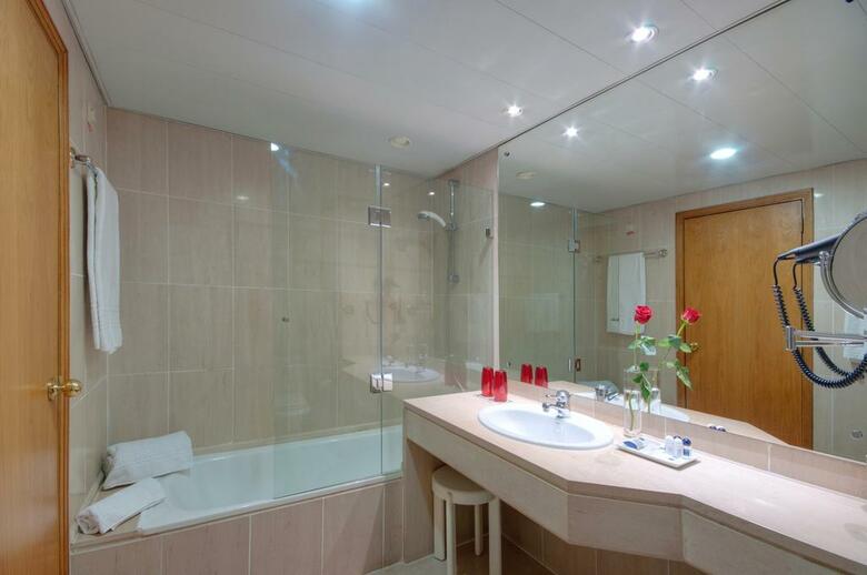 Hotel Coimbra Aeminium, Affiliated By Meli�