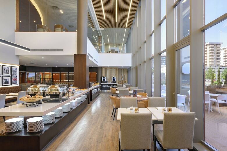 Hotel Coimbra Aeminium, Affiliated By Meli�