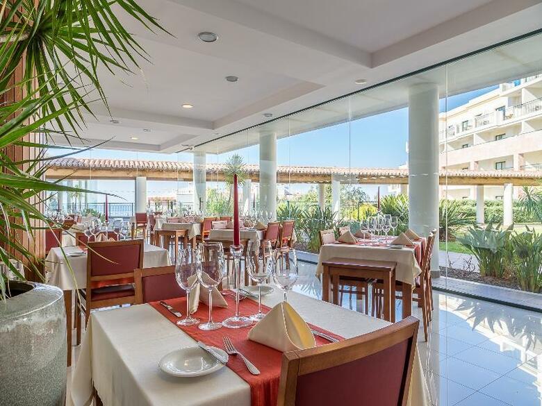 Hotel Cerro Mar Garden