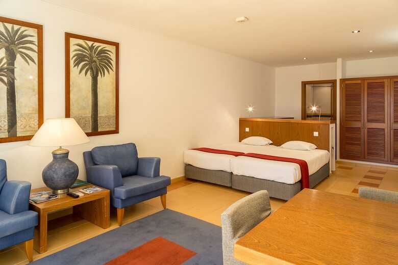 Hotel Pinhal Da Marina