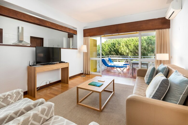 Hotel Pinhal Da Marina