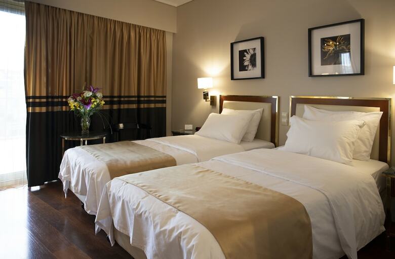 Best Western Ilisia Hotel