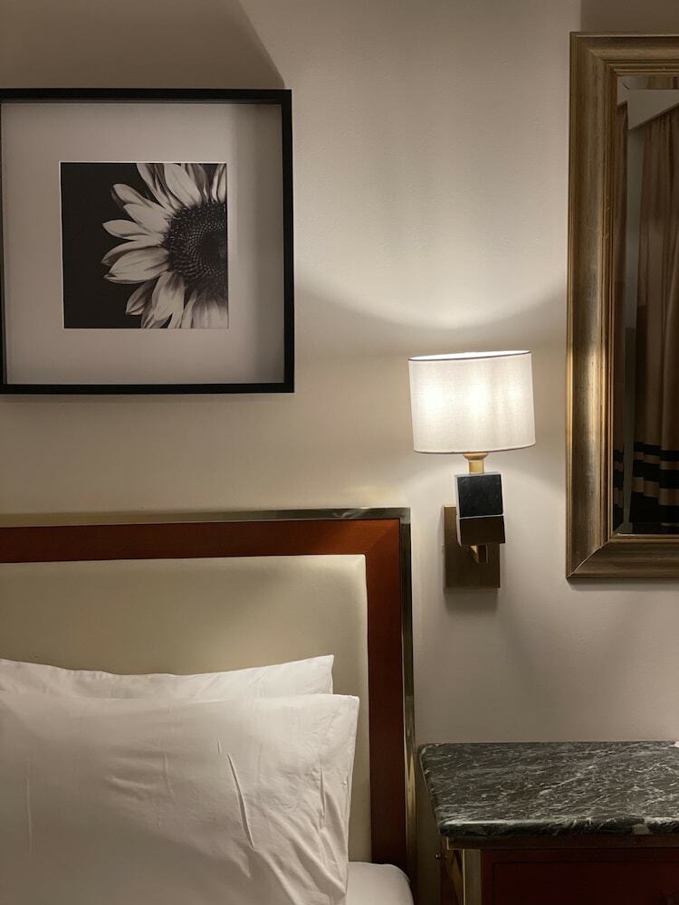 Best Western Ilisia Hotel