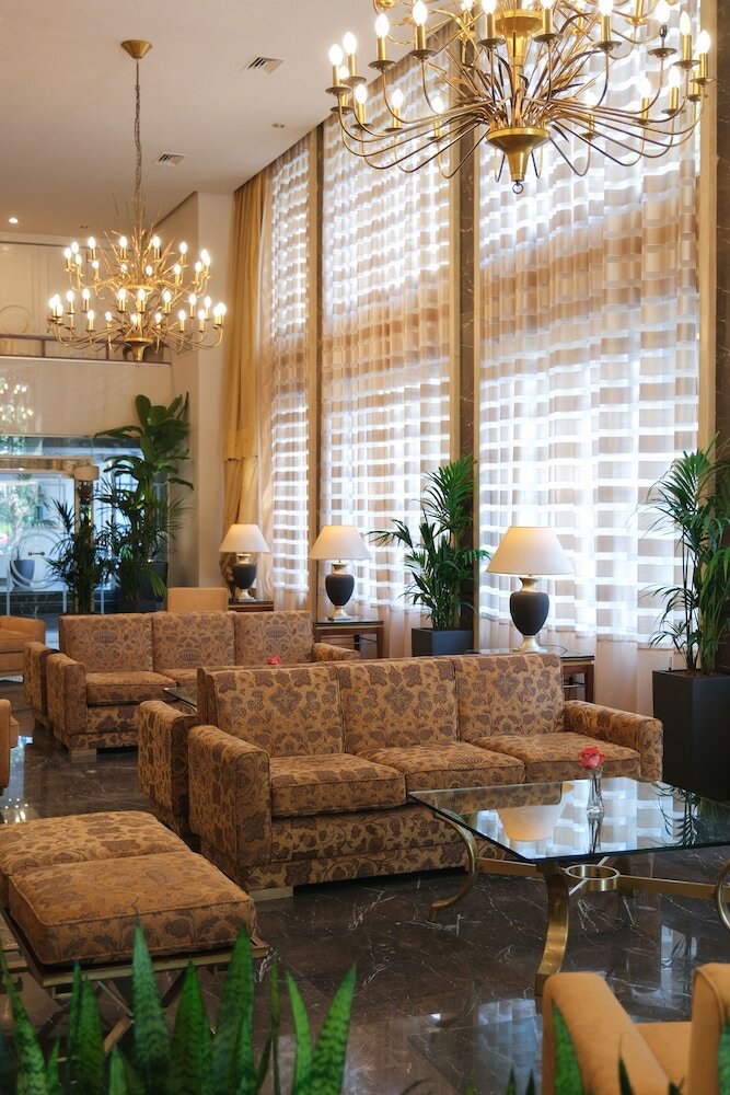Best Western Ilisia Hotel