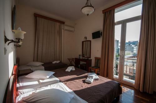 Hotel Cecil