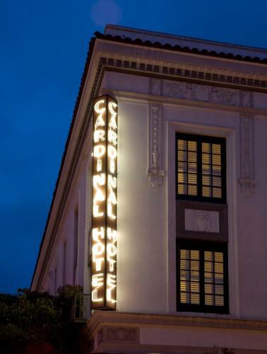 Cardinal Hotel