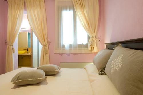 Hostal Piazza Azuni 18