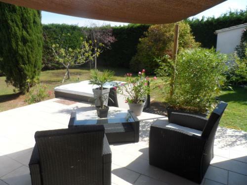 Bed & Breakfast Mas Lou Souleil