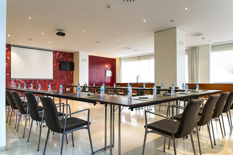 Hotel Sercotel Ab Rivas