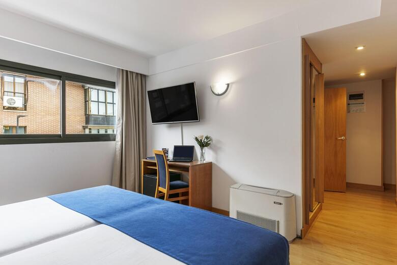 Hotel Globales de Los Reyes