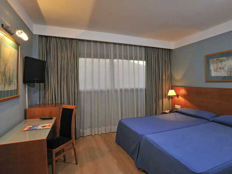 Hotel Globales de Los Reyes