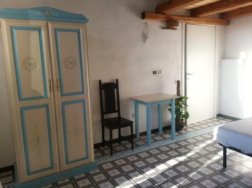 Hostal Sa Domu E Crakeras
