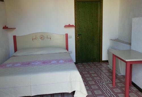 Hostal Sa Domu E Crakeras
