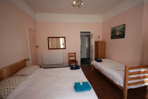 Bed & Breakfast Dolphins Hotel