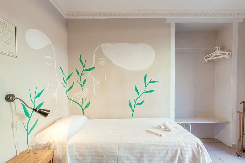 Tomato Backpackers Hotel