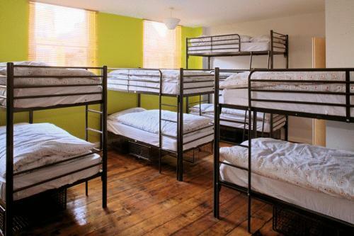 Albergue Bunkhouse