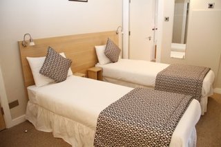 Lansdowne Hotel