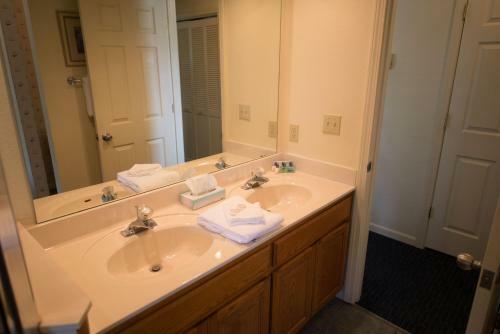 Hotel Branson Yacht Club