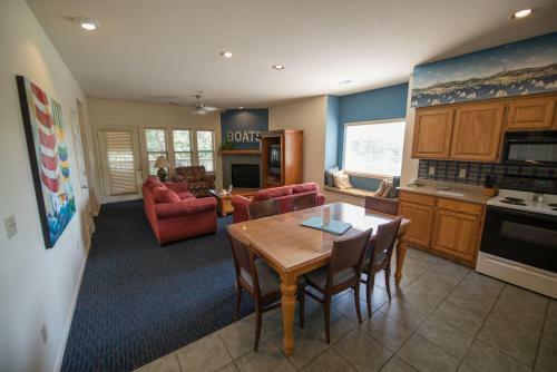 Hotel Branson Yacht Club