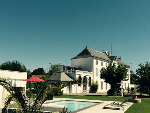 Hostal Le Ch�teau D'orleix