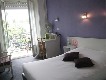 Cecil Hotel