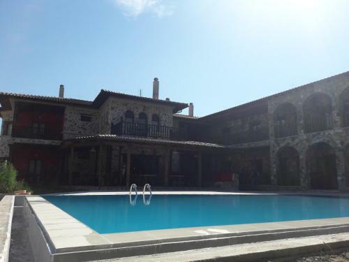 Hostal Monastiri Guesthouse