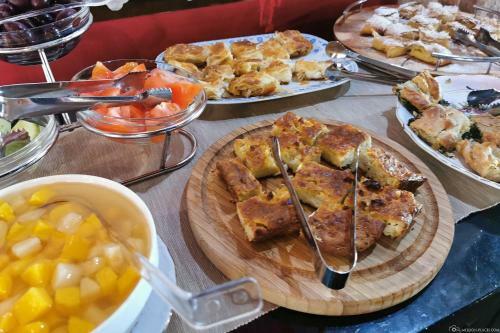 Hostal Monastiri Guesthouse