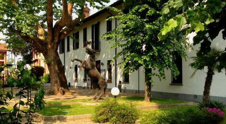 Ca Bianca Hotel Corte Del Naviglio