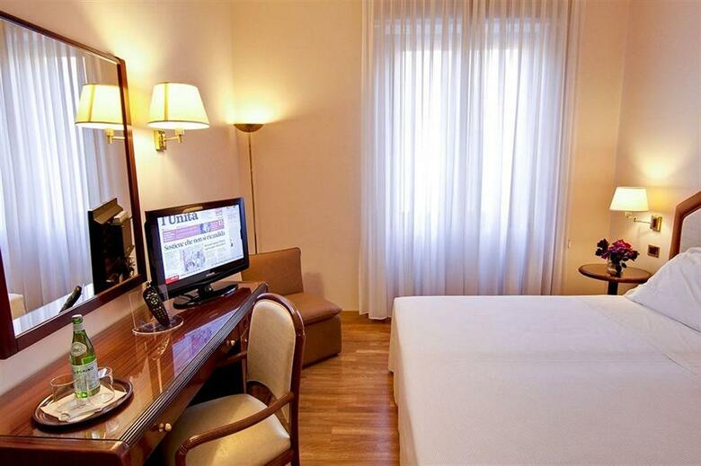Hotel Bristol