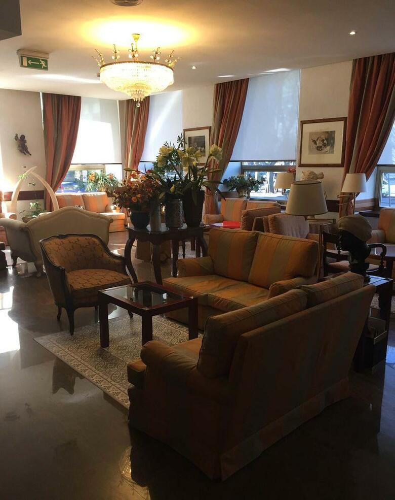 Hotel Bristol