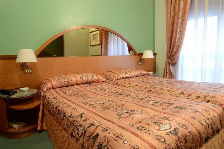 Hotel Carrobbio