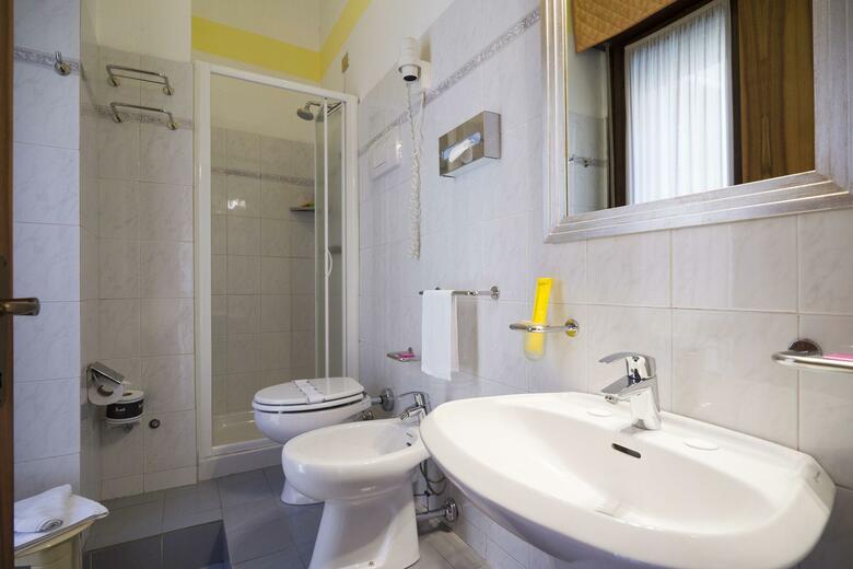 Hotel Carrobbio