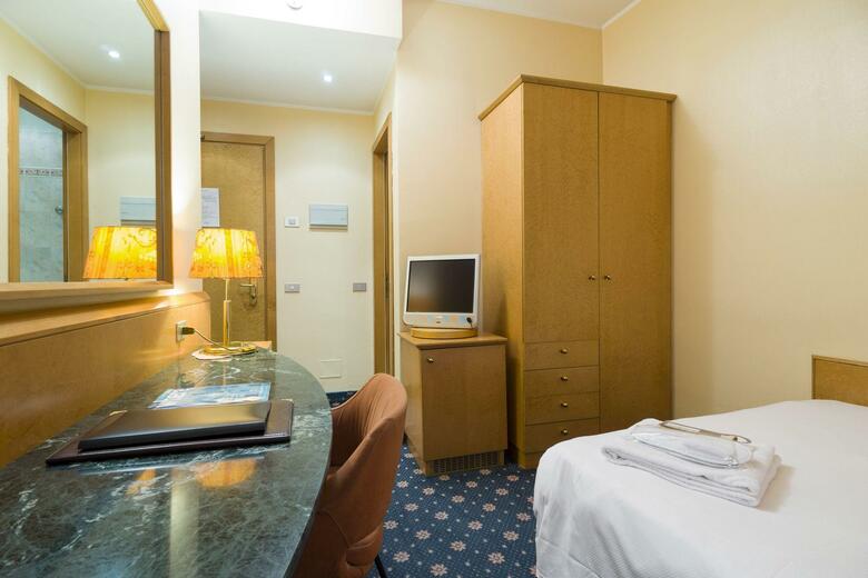 Hotel Carrobbio