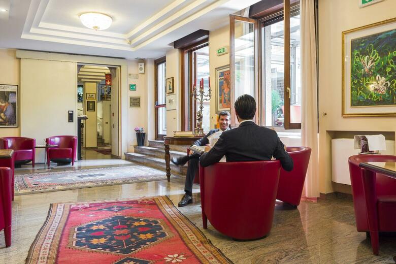 Hotel Carrobbio