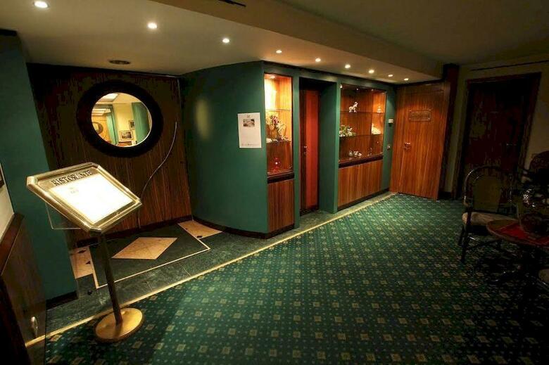 Hotel Carrobbio