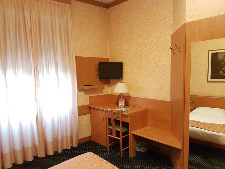 Hotel Mentana