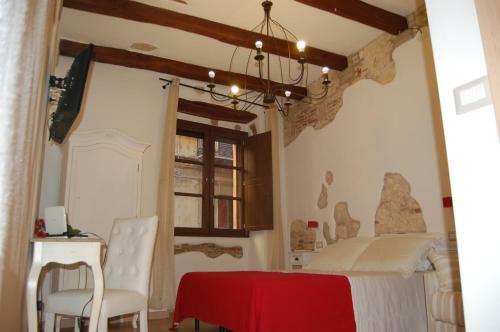 Bed & Breakfast Arch�