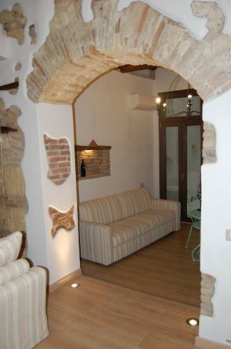 Bed & Breakfast Arch�